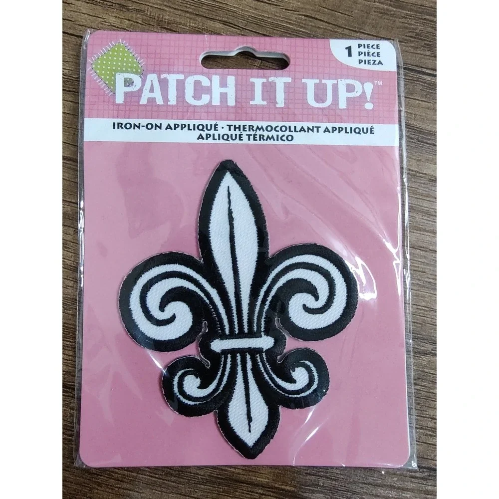 Patch it up! Iron On Applique Fleur D 'lis NOS